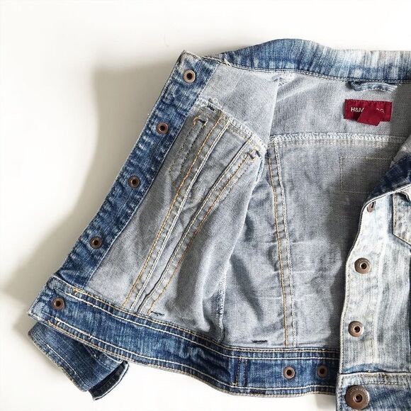 H&M distressed washed out denim jacket EUC 1.5-2Y - Picture 3 of 5